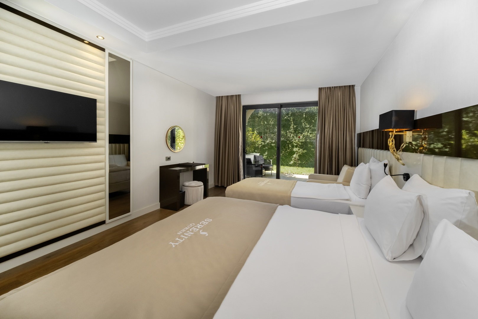 Deluxe Gartenzimmer im Serenity Queen Hotel