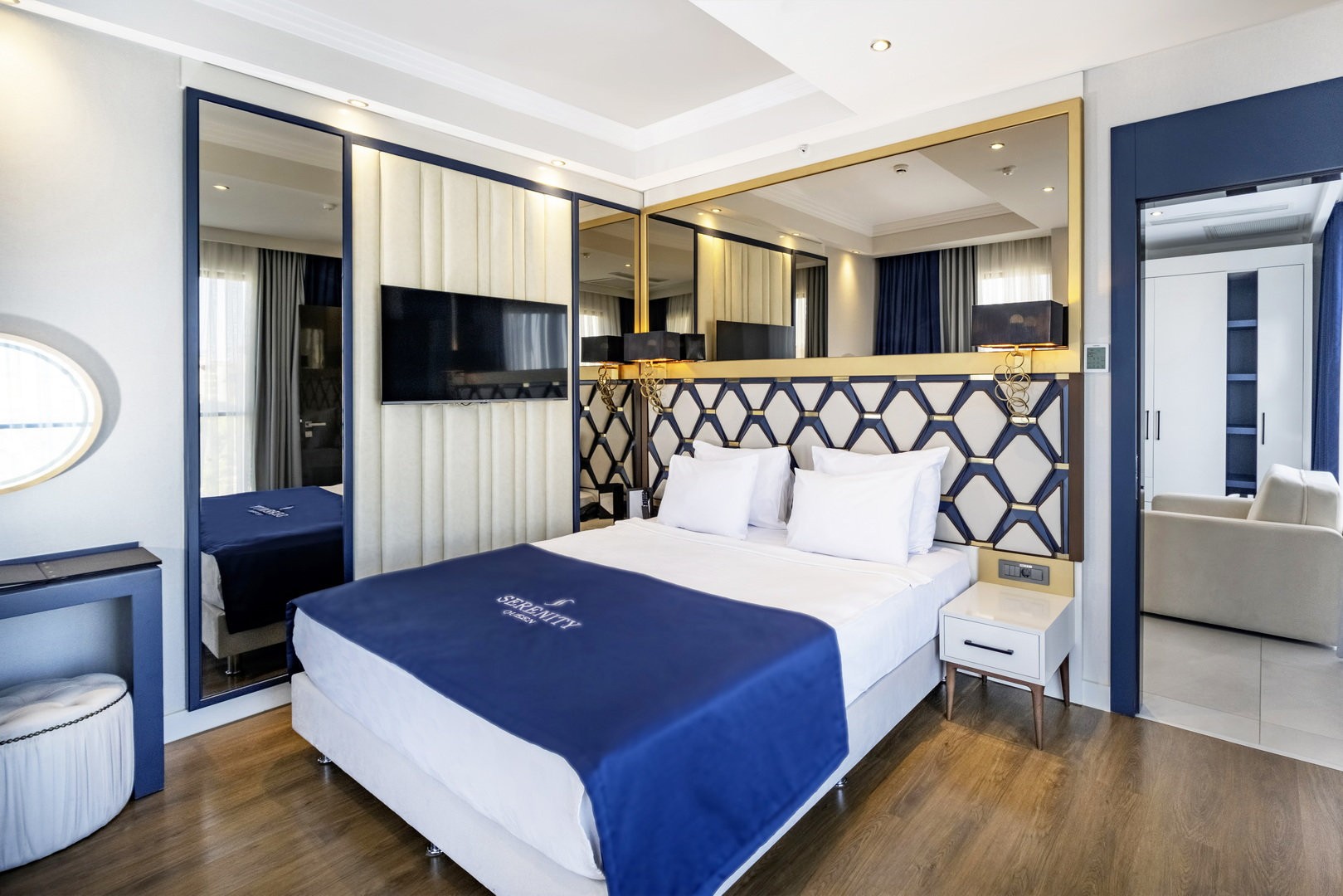 Junior Suite im Serenity Queen Hotel