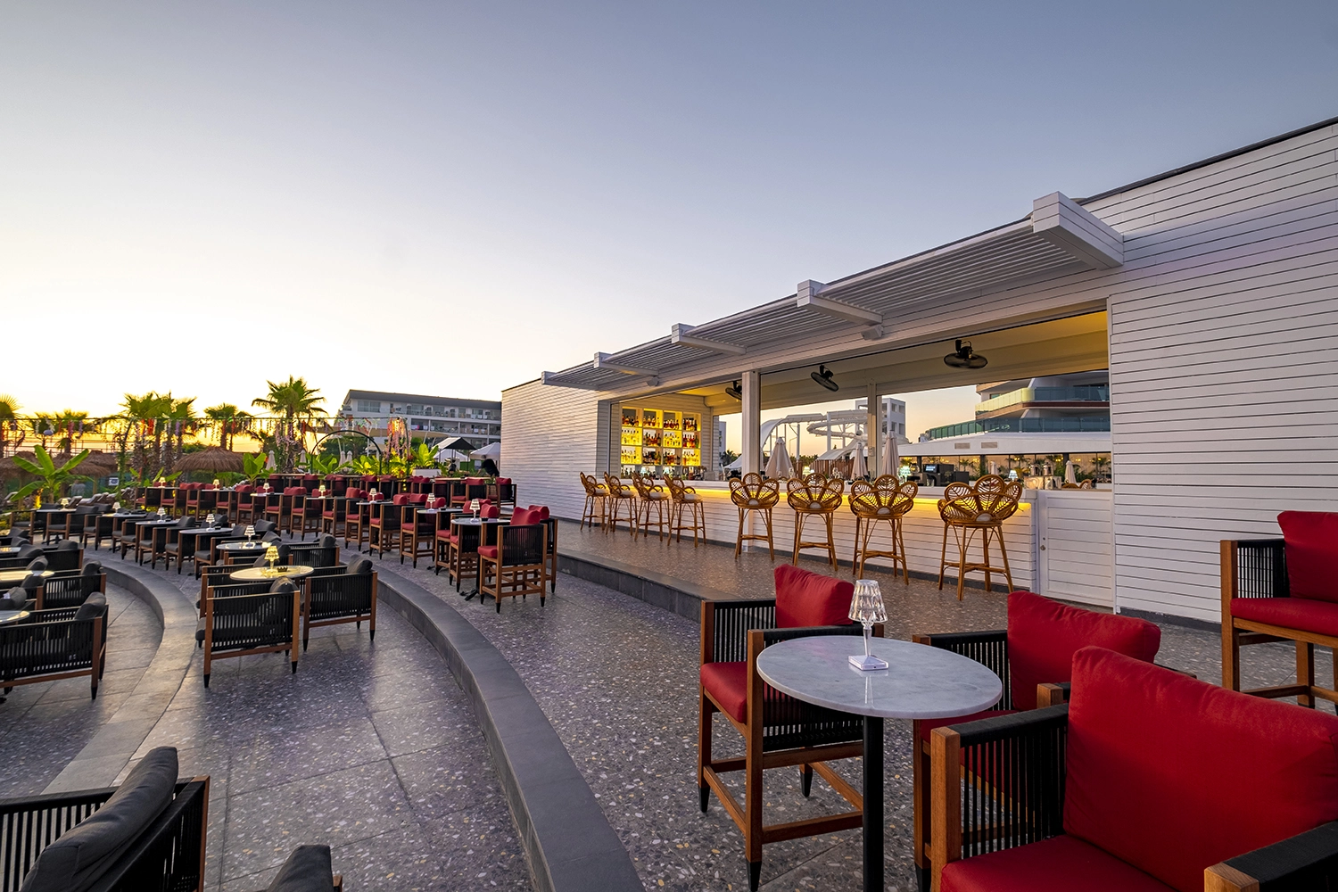 Rubi Platinum Sign – Strand und Resort